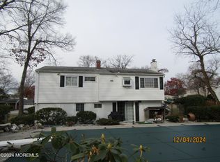 1023 Amethyst Dr, Toms River, NJ