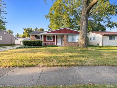 2020 Holly Way, Lansing, MI, 48910