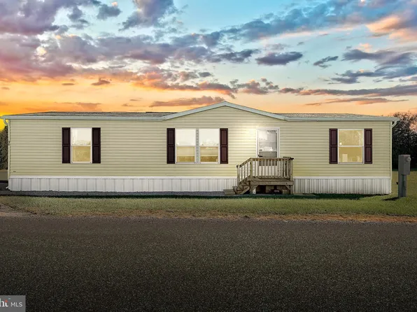 45 Browns Dam Rd, New Oxford, PA 17350