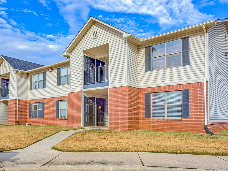 Parkridge Apartments — Photo 34