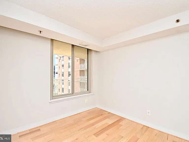 7500 Woodmont Ave #S712 — Photo 27
