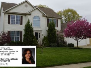 325 Halifax Ln, Medina, OH 44256