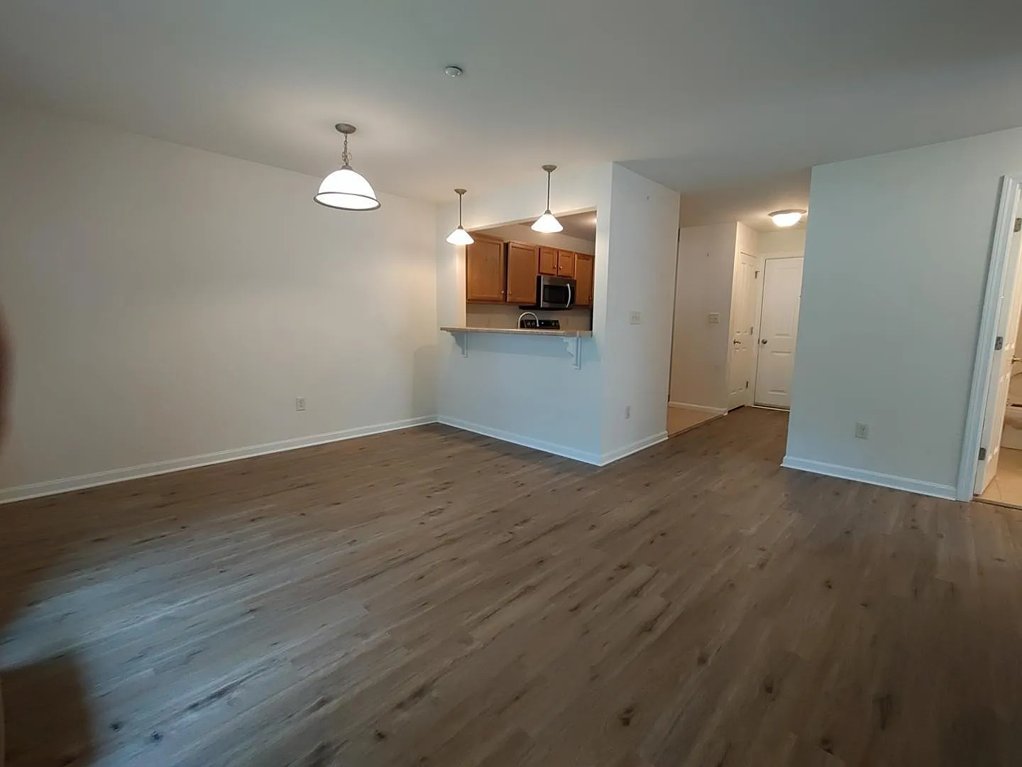 2 bed, 1.0 bath, 790 sqft, $2,200 — Photo 3