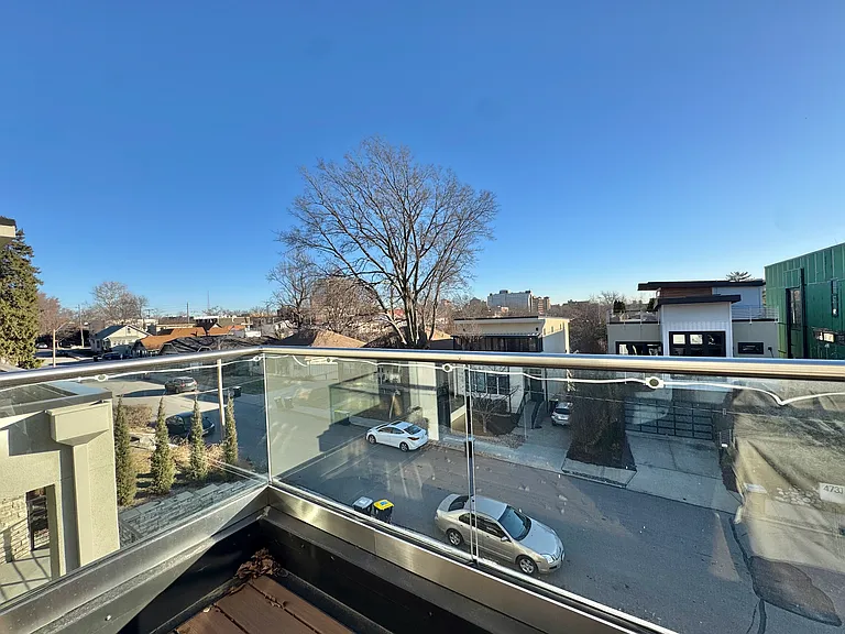 4732 Mercier St — Photo 27