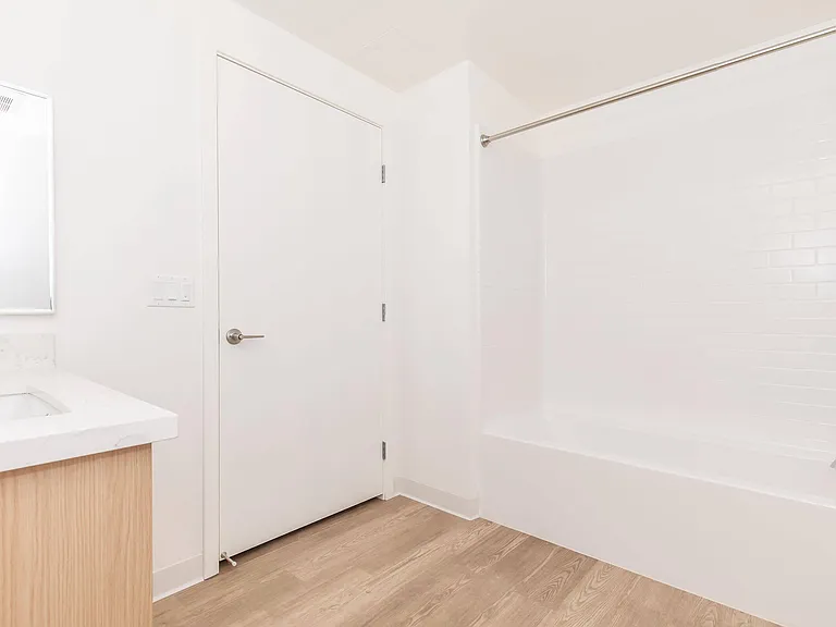 Woodlake Apartments — Photo 52