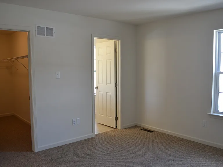 24 E Abby Ln — Photo 11