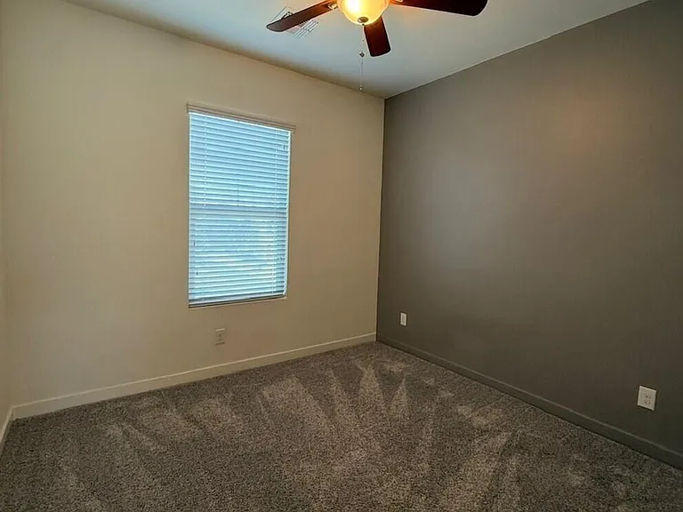 4038 E Erie St #104 — Photo 16