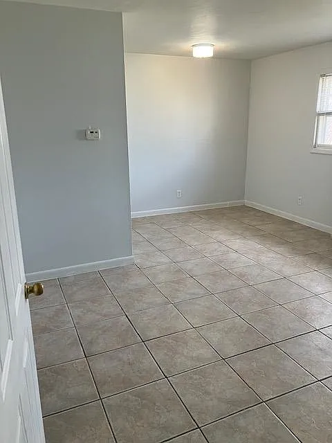 110 N East St #6