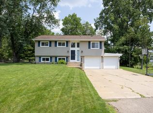4217 Dartmoor Ln, Jackson, MI 49203
