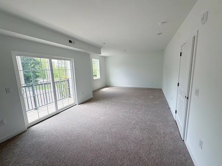 365 W Butler Ave #1B — Photo 15