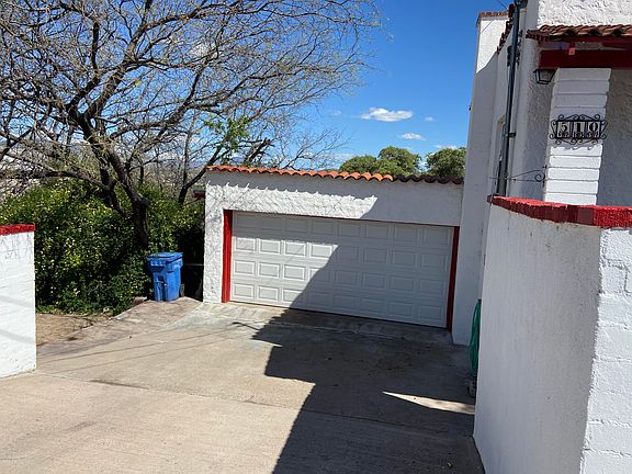 3rd image of 510 N Macnab Dr