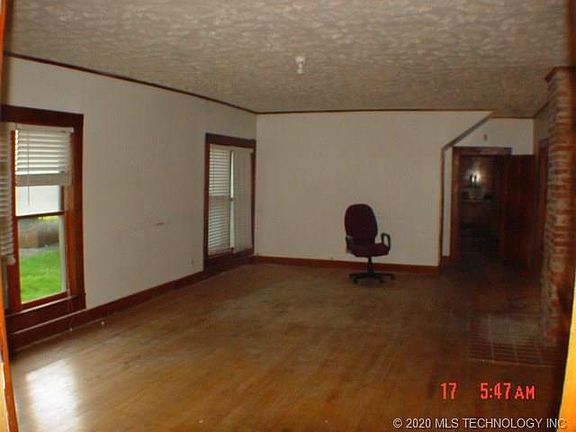 2nd image of 523 S Adair St