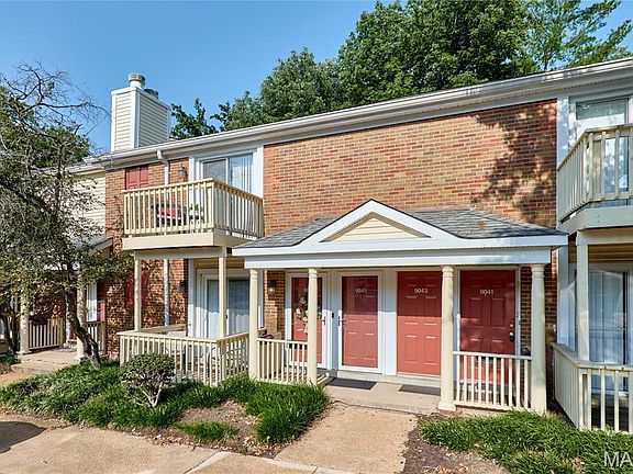 2nd image of 9045 N Swan Cir