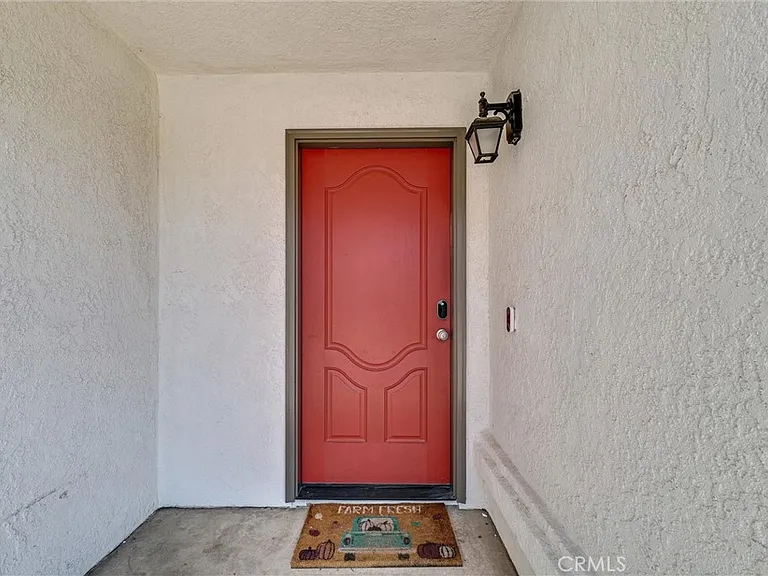 501 Roosevelt St — Photo 2