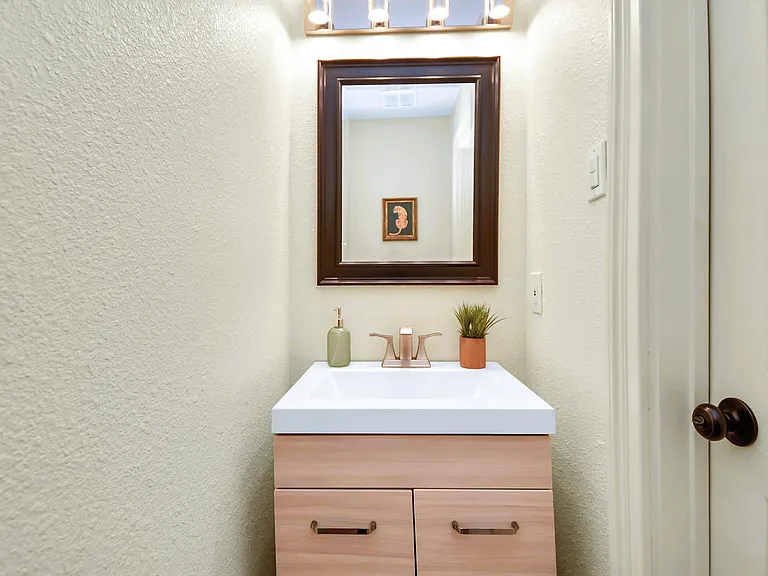 9606 Beverlyhill St — Photo 18