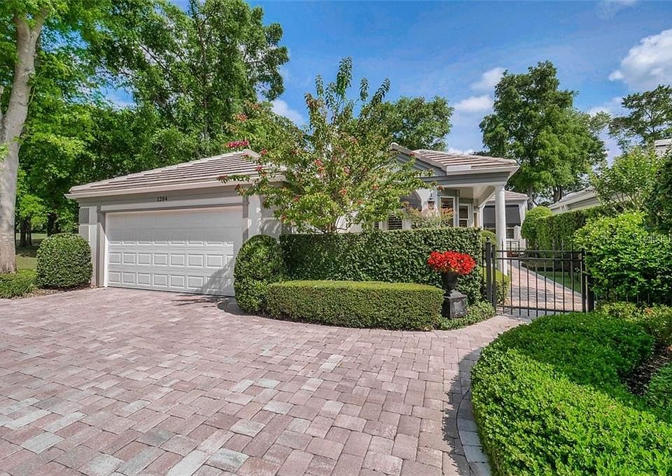 1st image of 1284 W Langley Ct