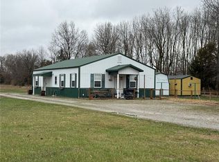 500 S Missouri St, Green Ridge, MO 65332