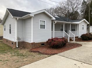 302 N 5th Ave, Mayodan, NC 27027