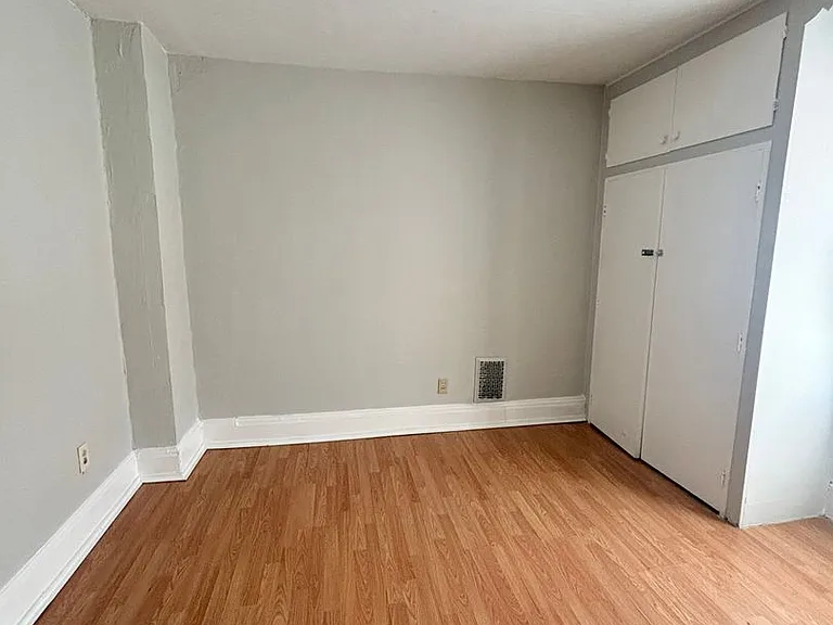 149 River St — Photo 17