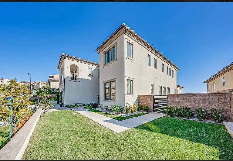 11564 N Manchester Way — Photo 35