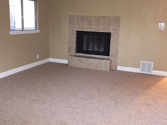 2nd image of 450 Kernan Dr