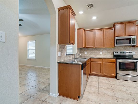 5th image of 112 Olivine Ln