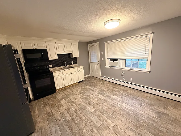 73 N Main St #2 — Photo 2