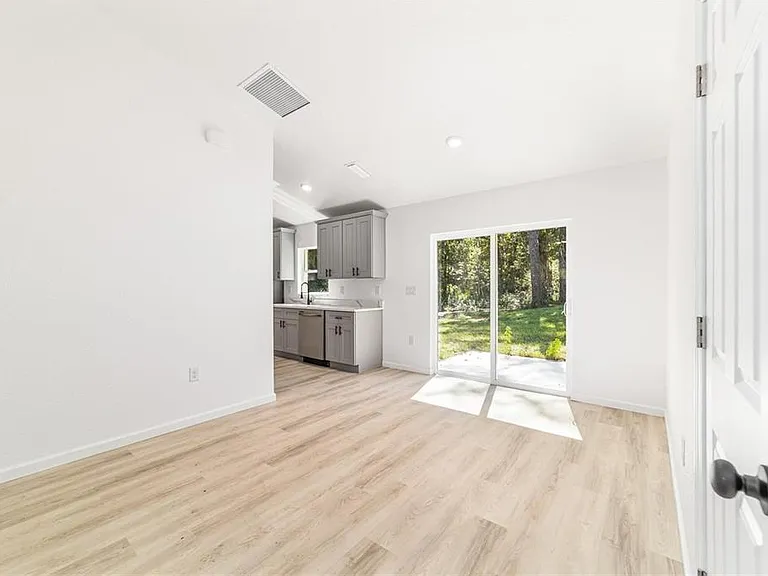 15388 SW 26th Pl — Photo 11
