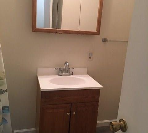 4th image of 7716 Bassett Dr
