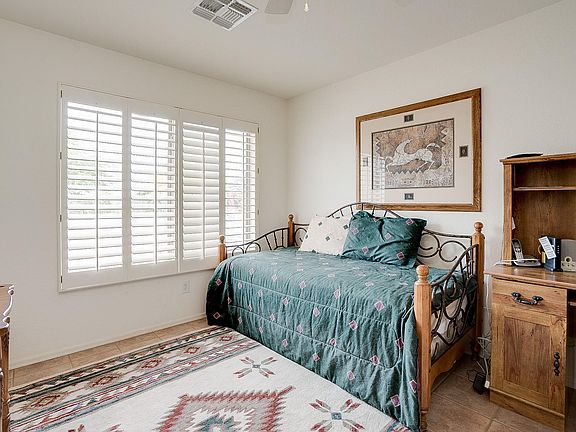 5th image of 2274 E Falcon Vista Dr