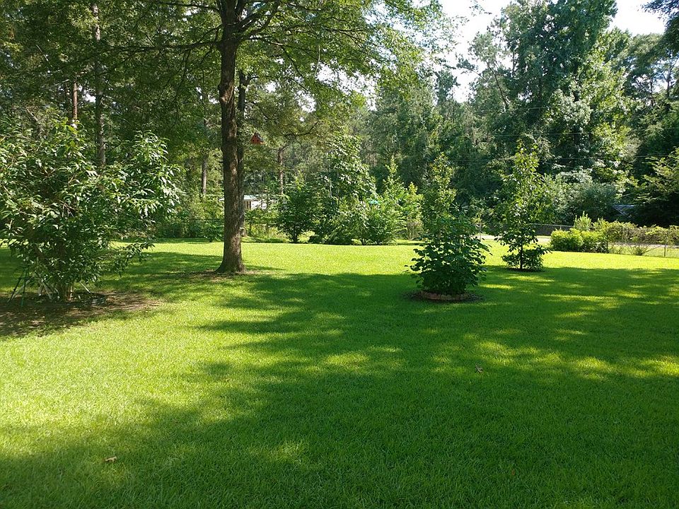 2nd image of 97 Hickory Ct