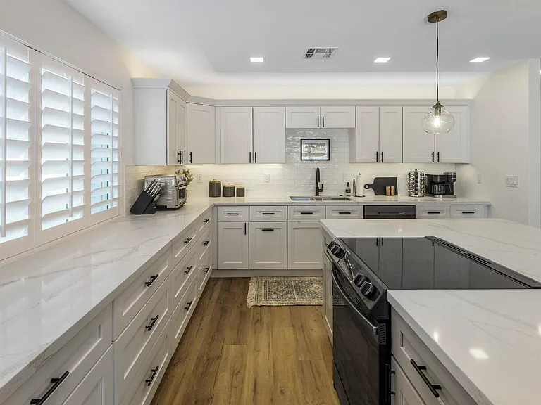 8238 E Mackenzie Dr — Photo 11