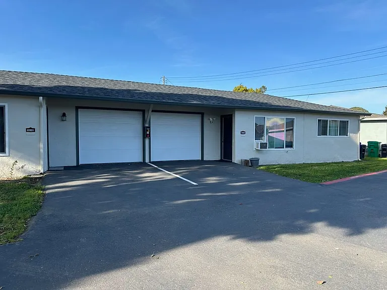20913 Royal Ave — Photo 12