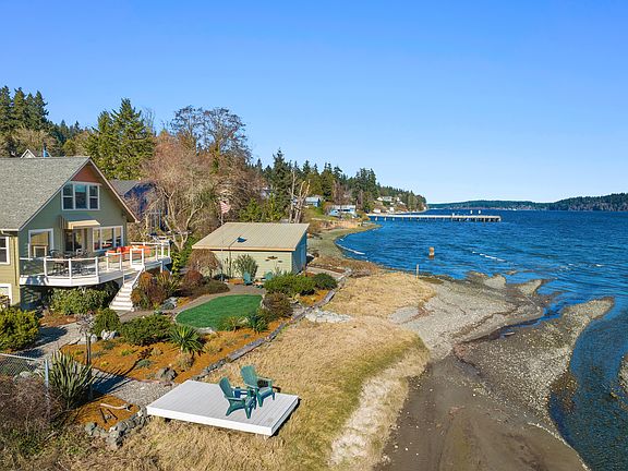 A stunning and spectacular beachfront paradise!