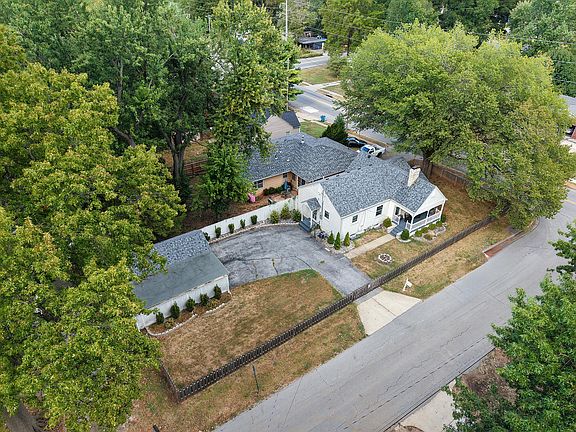 4th image of 2021 S Jefferson Avenue