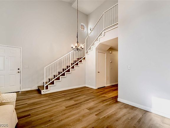 4th image of 5621 Lago Ct