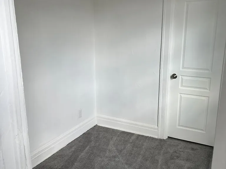 6307/6311 Woodrow - Paralev LLC — Photo 7