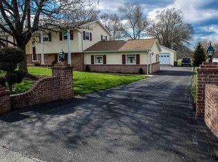 2133 Huntington Rd, Dover, PA 17315