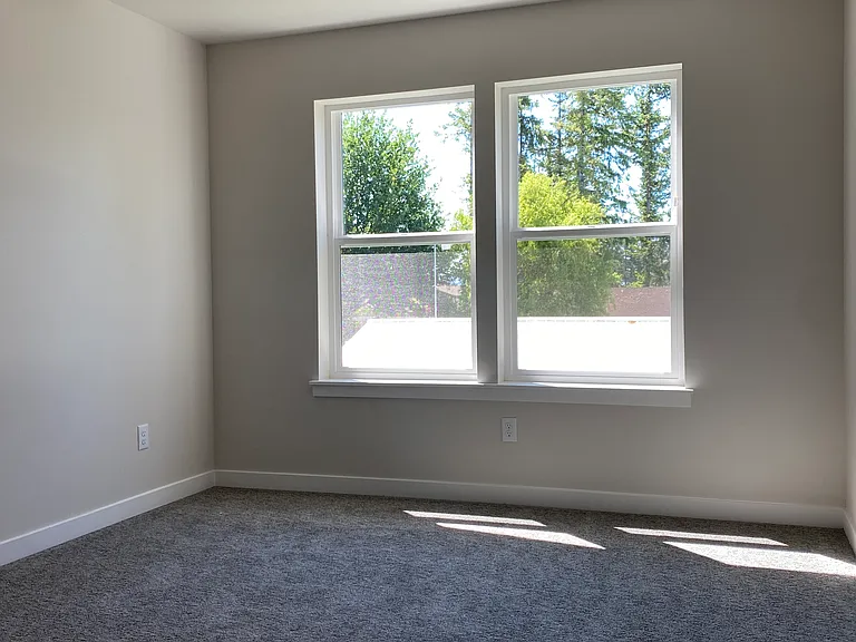 2058 Aaron Dr — Photo 37