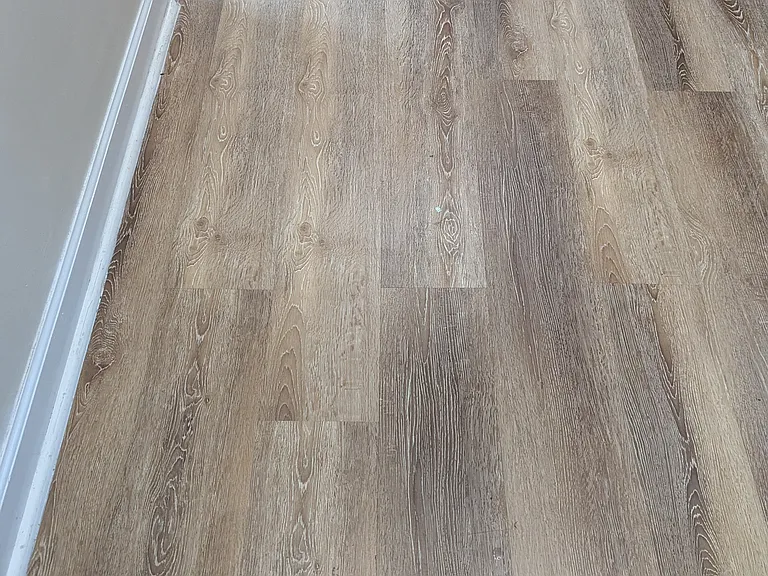 E Sandhurst Dr — Photo 6