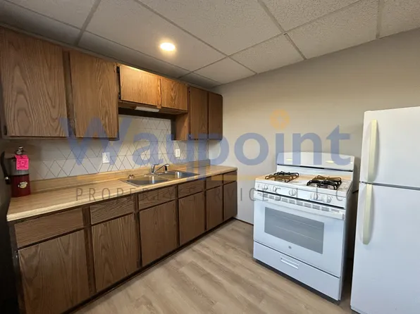 102 S Lafayette St, Greenville, MI