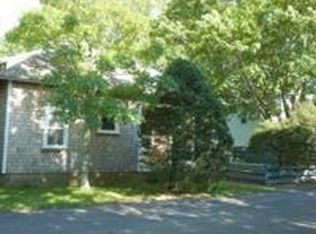 23 Winthrop Ave, Oak Bluffs, MA 02557