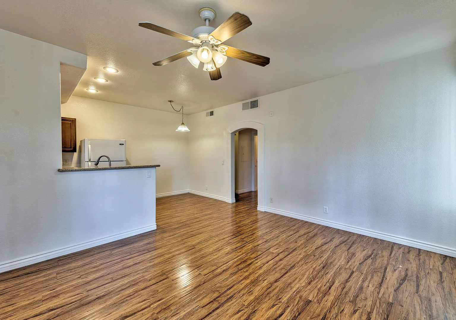 2201 Ramsgate Drive Unit#118, Henderson, Nevada 89074 * $250 credit toward the first month's rent.* — Photo 3