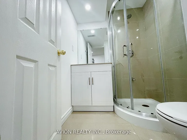 56 Golden Oak Ave #BASEMENT — Photo 9