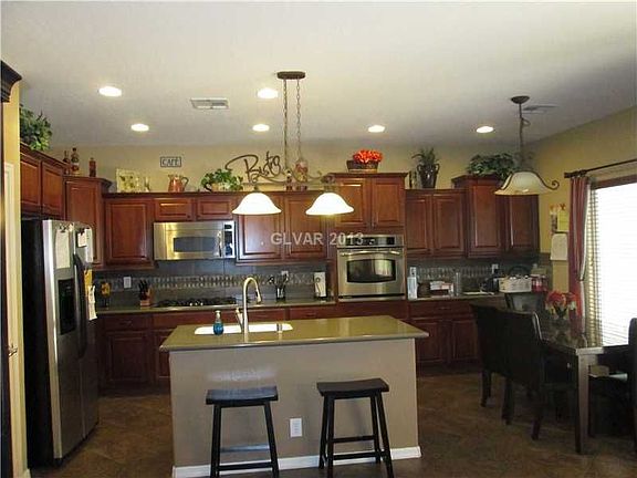4th image of 95 Blaven Dr