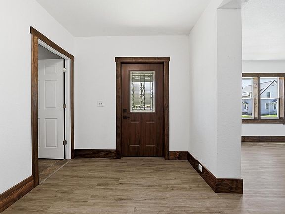 4th image of 310 N MAPLE AVENUE