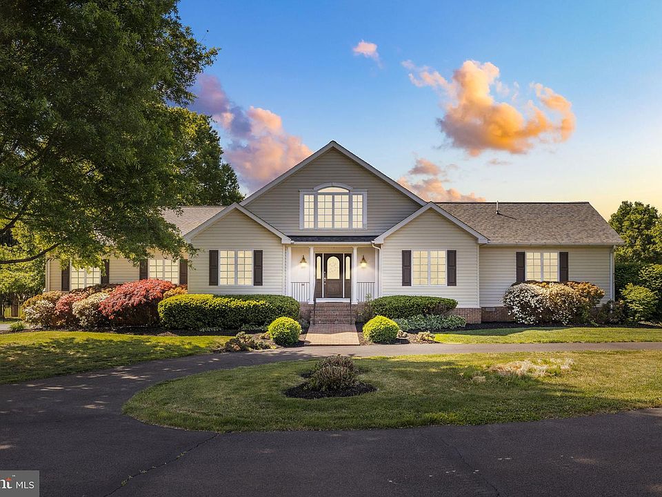 1st image of 64 Rolling Green Ln