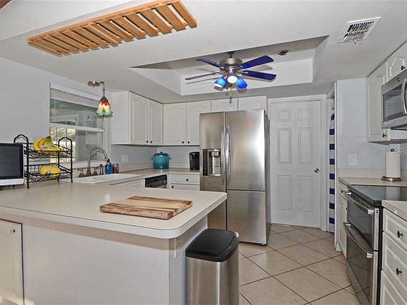 4th image of 2739 Mendelin St