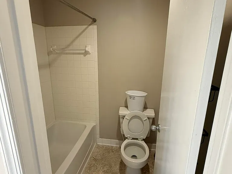 109 Scott Ln #109 — Photo 7