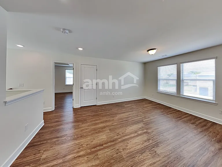 5063 Trailwater Dr — Photo 10